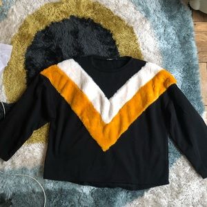 Zara faux fur sweater sz s